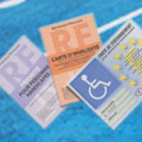 Carte mobilité : une nouvelle carte trois en un pour les personnes handicapées